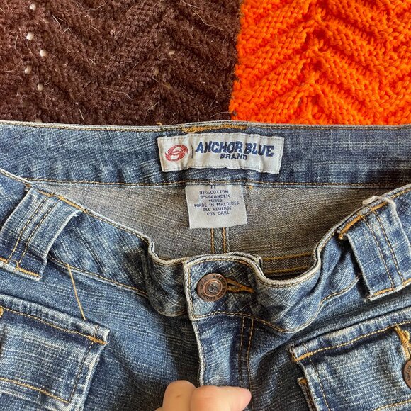 Y2K low rise capris with back pockets on front! - Picture 12 of 13